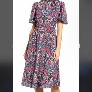 NWT Julia Jordan Floral A-Line Midi Dress with Short Sleeves